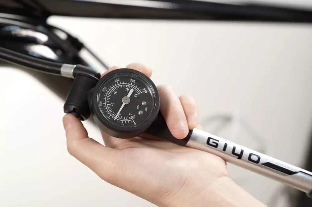 Bicycle suspension pump deals